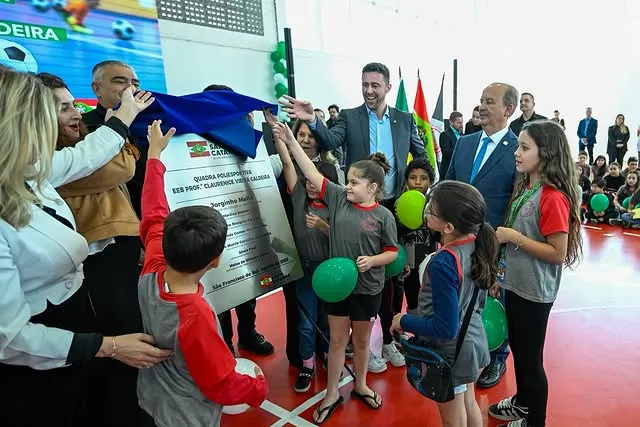 São Francisco do Sul recebe ginásio aguardado há 15 anos e novos investimentos em educação