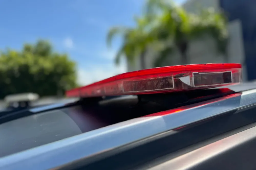 Mulher é flagrada trocando etiquetas de roupas em loja de Criciúma